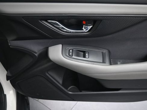 Used 2020 Subaru Outback Premium image 16