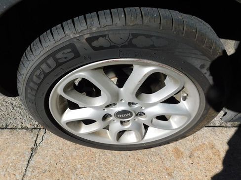 Used 2020 MINI Cooper 4-Door Hardtop image 8