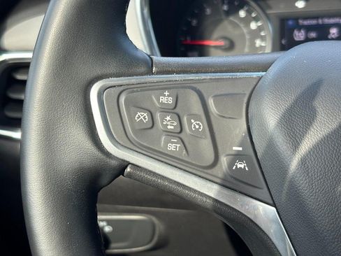 Used 2023 Chevrolet Equinox LT FWD image 17