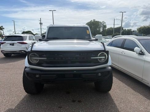 Used 2023 Ford Bronco Outer Banks w/ Sasquatch Package AWD/4WD image 4