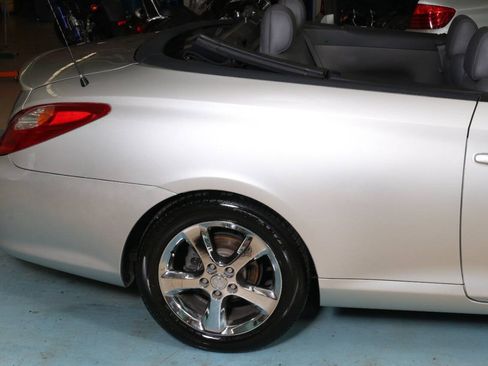 Used 2006 Toyota Solara SLE FWD image 17