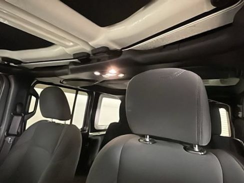 Used 2020 Jeep Wrangler Unlimited Sport AWD/4WD image 10