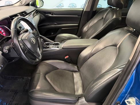 Used 2020 Toyota Camry XSE w/ Navigation Package FWD image 15