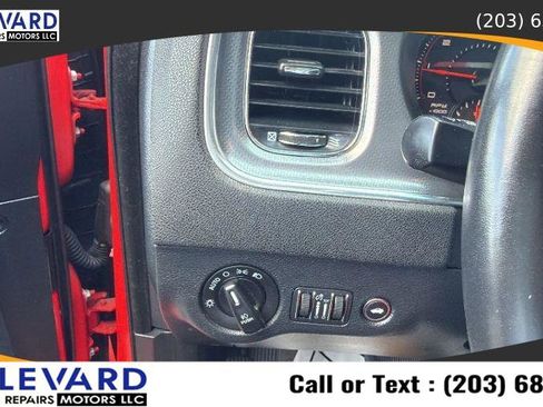 Used 2014 Dodge Charger SXT AWD/4WD image 20