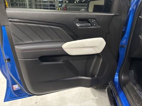 Used 2024 GMC Canyon AT4X w/ AT4X AEV Edition image 12