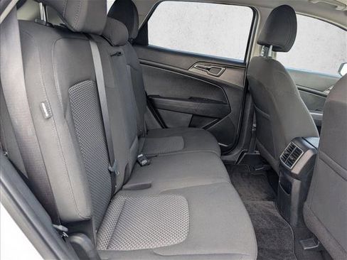 Used 2025 Kia Sportage LX FWD image 19