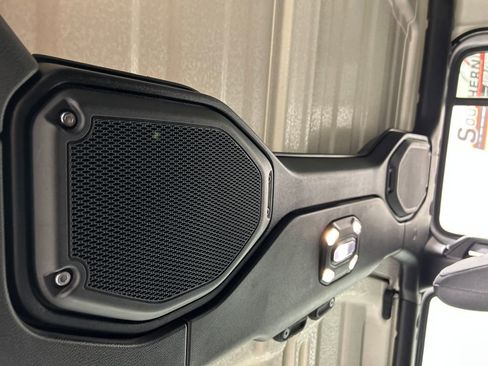 Used 2019 Jeep Wrangler Unlimited Sport S AWD/4WD image 18