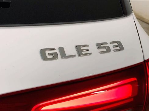 Used 2025 Mercedes-Benz GLE 53 AMG 4MATIC image 9