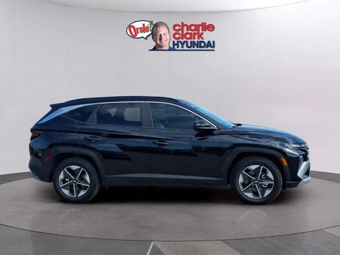 Used 2025 Hyundai Tucson SEL FWD image 6