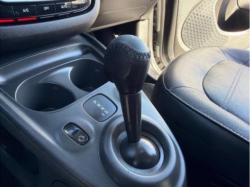 Used 2016 smart fortwo Prime image 9