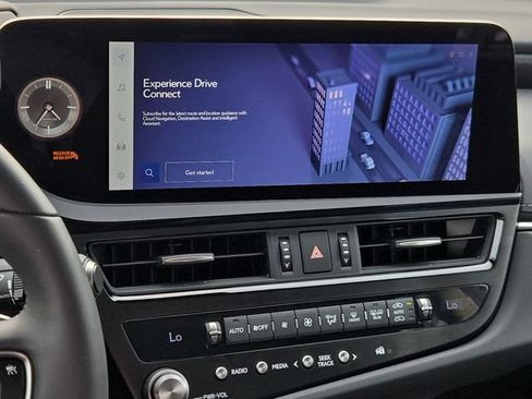 Used 2025 Lexus ES 350 w/ Technology Package FWD image 18