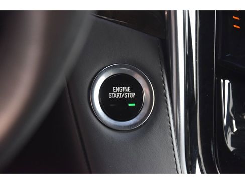 Used 2019 Cadillac Escalade ESV Platinum image 37