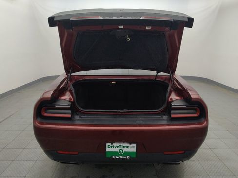 Used 2018 Dodge Challenger R/T RWD image 29