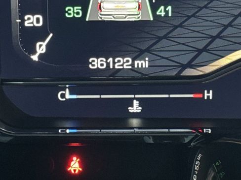 Used 2023 GMC Sierra 1500 SLT w/ SLT Premium Package image 5