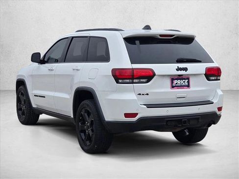 Used 2018 Jeep Grand Cherokee Laredo AWD/4WD image 7