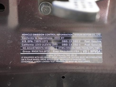Used 2024 Nissan Pathfinder SL FWD image 24