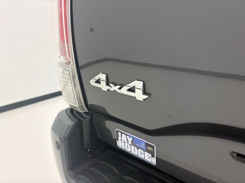 Used 2018 Toyota Tacoma Limited AWD/4WD image 25