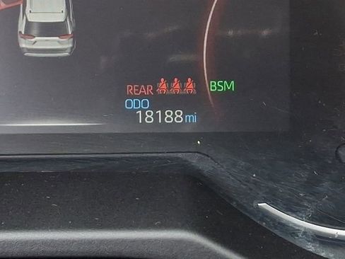 Used 2023 Toyota RAV4 XLE AWD/4WD image 19