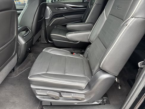 Used 2022 Cadillac Escalade ESV Sport w/ Touring Package AWD/4WD image 11