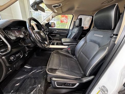 Used 2020 RAM 1500 Laramie AWD/4WD image 19