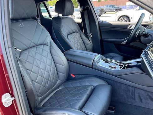 Used 2025 BMW X6 xDrive40i AWD/4WD image 30