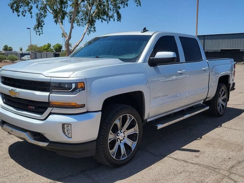 Used 2018 Chevrolet Silverado 1500 LT w/ All Star Edition AWD/4WD image 4