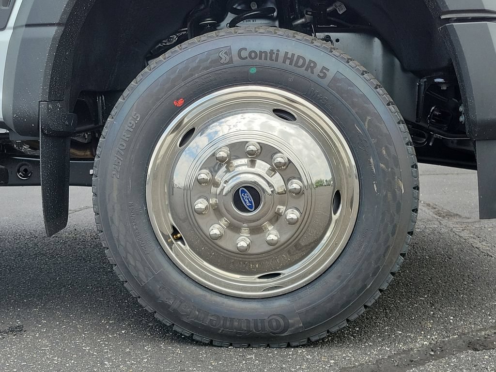 New 2026 Ford F550 4x4 Regular Cab Super Duty image 7