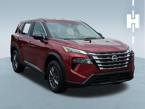 Used 2025 Nissan Rogue S FWD image 1