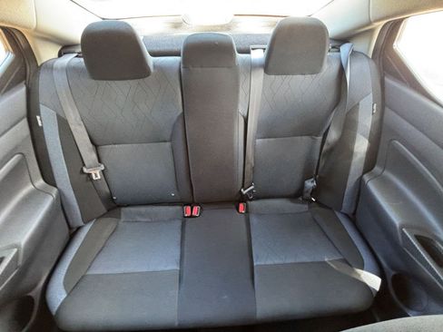 Used 2025 Nissan Versa SV FWD image 38