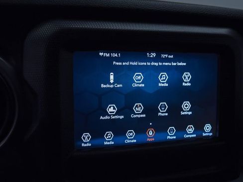 Used 2018 Jeep Wrangler Unlimited Sport S AWD/4WD image 17