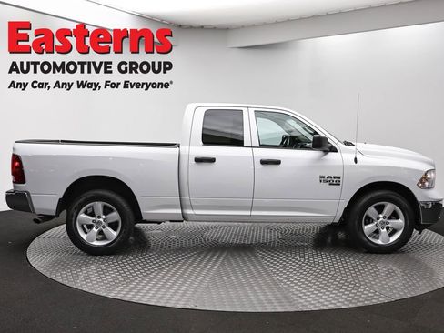 Used 2024 RAM 1500 Classic SLT AWD/4WD image 4