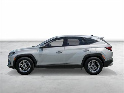 New 2026 Hyundai Tucson SE image 3