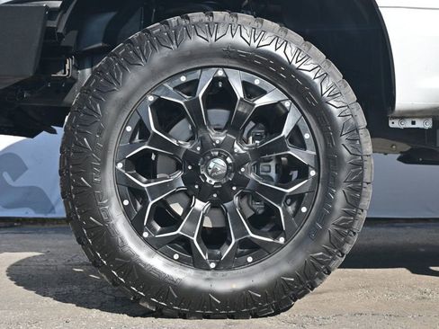 Used 2017 Ford F150 XLT image 6