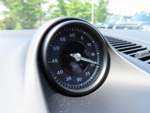 Used 2024 Porsche Cayenne Coupe image 24