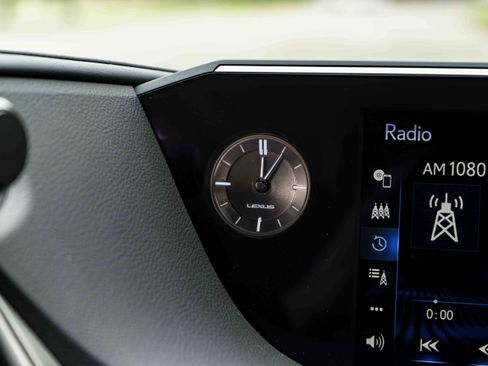 Used 2019 Lexus ES 350 w/ Premium Package image 34