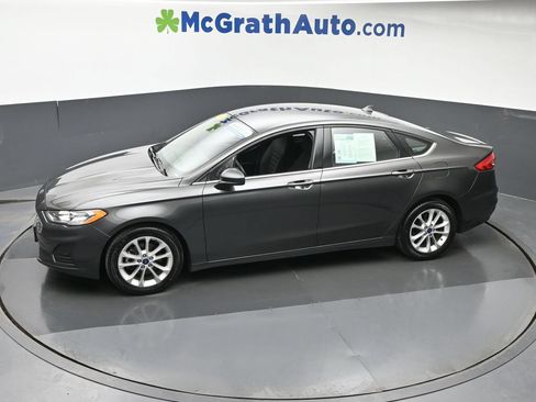 Used 2019 Ford Fusion SE FWD image 19