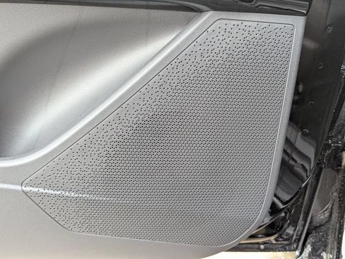 New 2026 Kia Niro EX FWD image 18