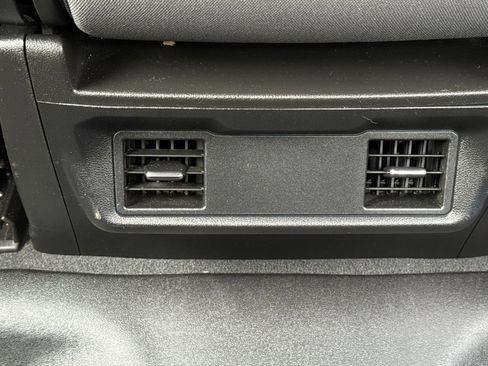 Used 2022 Chevrolet Silverado 1500 Custom AWD/4WD image 39