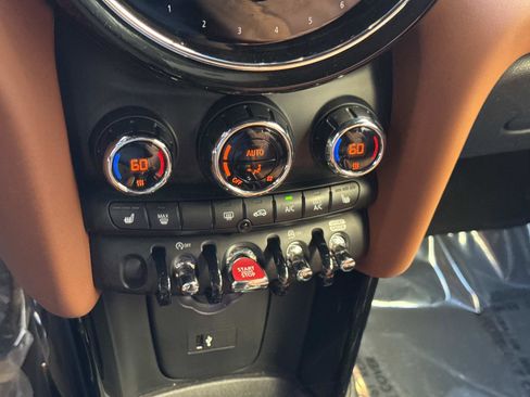 Certified 2023 MINI Cooper S w/ Signature Upholstery Package image 19