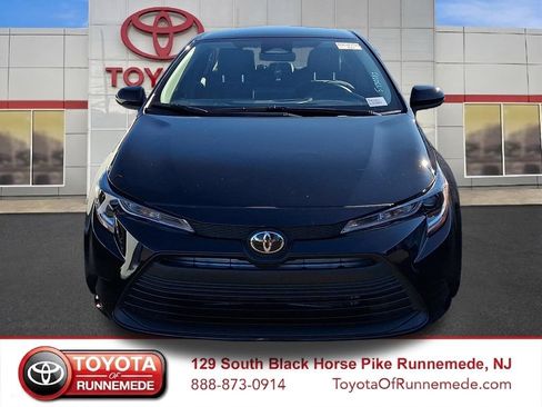 Used 2026 Toyota Corolla LE FWD image 18