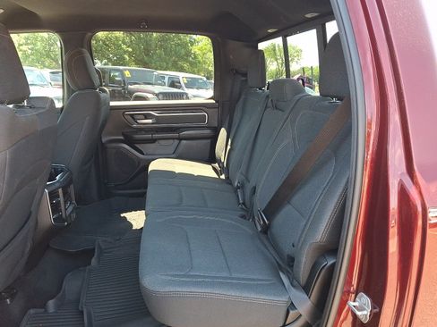 Used 2019 RAM 1500 Big Horn AWD/4WD image 10