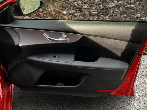 Used 2023 Kia Forte LXS image 22