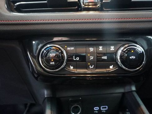 Used 2025 Chevrolet TrailBlazer RS w/ Convenience Package FWD image 20