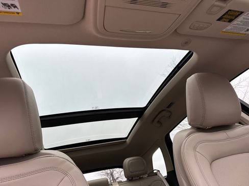 Certified 2023 Lincoln Corsair Reserve w/ Equipment Group 202A image 25