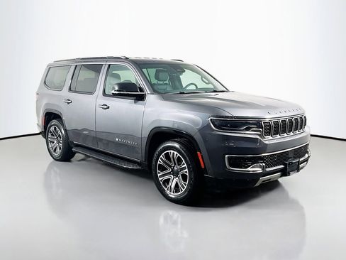Used 2023 Jeep Wagoneer Series II AWD/4WD image 3