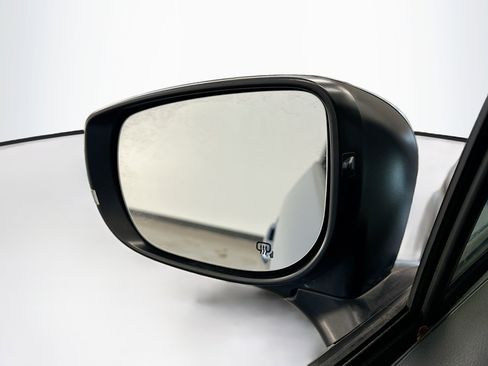 Used 2024 Subaru Crosstrek 2.0i Premium image 16