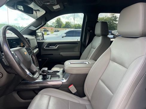 Used 2022 Chevrolet Silverado 1500 LTZ AWD/4WD image 10