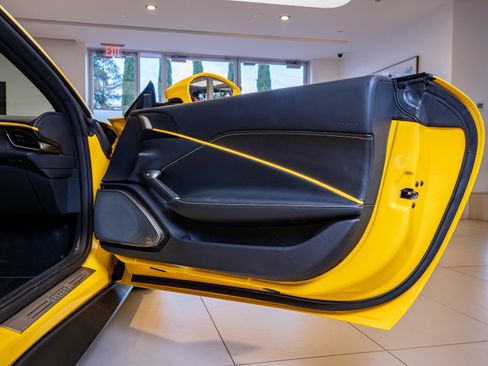 Used 2025 Ferrari Roma Spider image 25