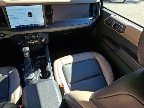 Used 2024 Ford Bronco Wildtrak AWD/4WD image 16