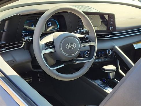 New 2026 Hyundai Elantra SEL Sport Premium image 3